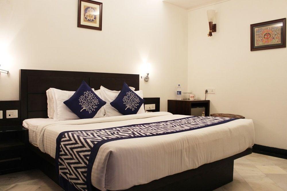 Oyo Flagship Hotel Rudra Palace Agra  Exterior photo