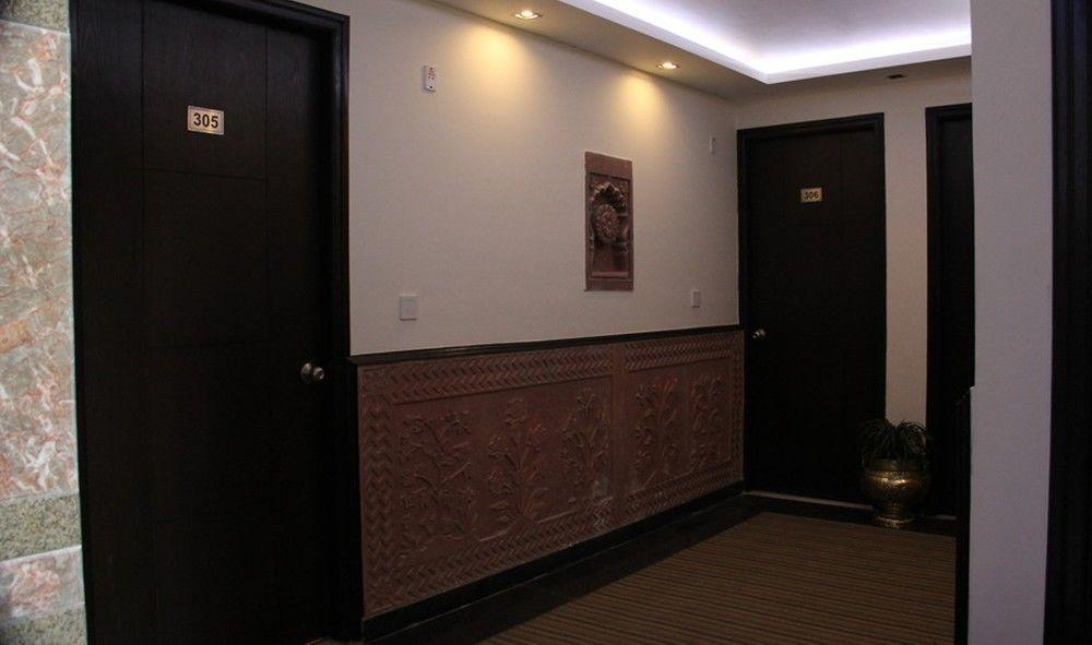 Oyo Flagship Hotel Rudra Palace Agra  Exterior photo