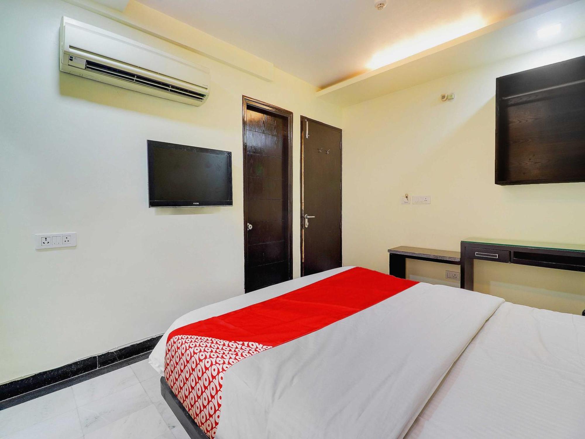 Oyo Flagship Hotel Rudra Palace Agra  Exterior photo