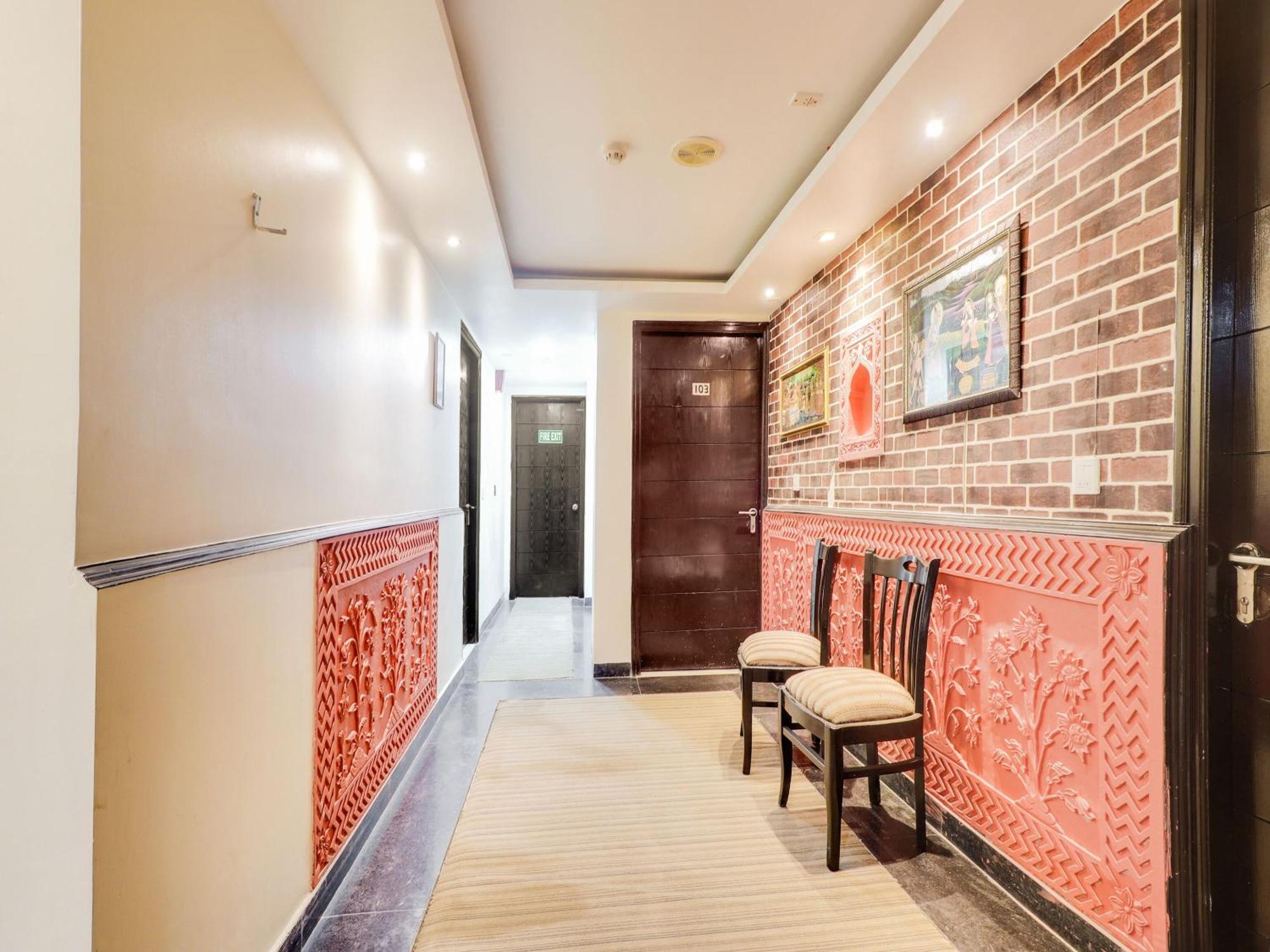 Oyo Flagship Hotel Rudra Palace Agra  Exterior photo